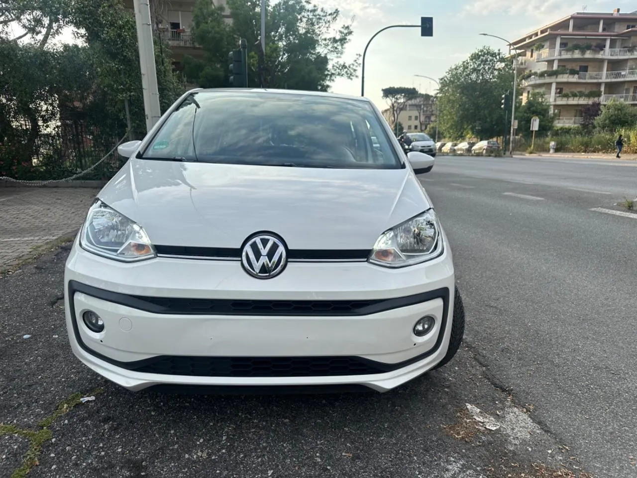 VOLKSWAGEN up! 1.0 5p. move up! Image 1